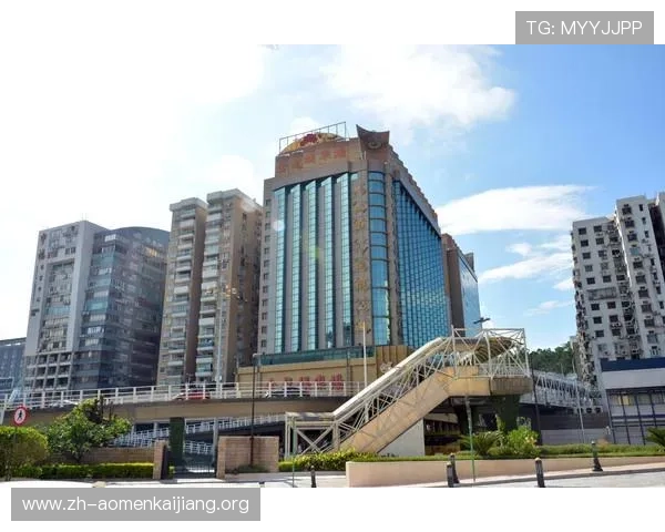 澳门金龙中心丰富的餐饮娱乐配套,满足不同客户群体的多样化休闲需求 澳门金龙中心丰富的餐饮娱乐配套,满足不同客户群体的多样化休闲需求